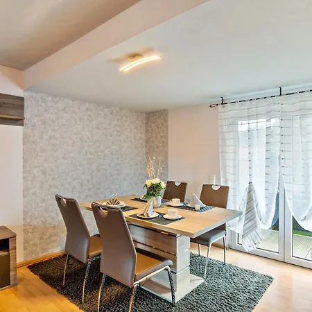 Schumacher Apartament